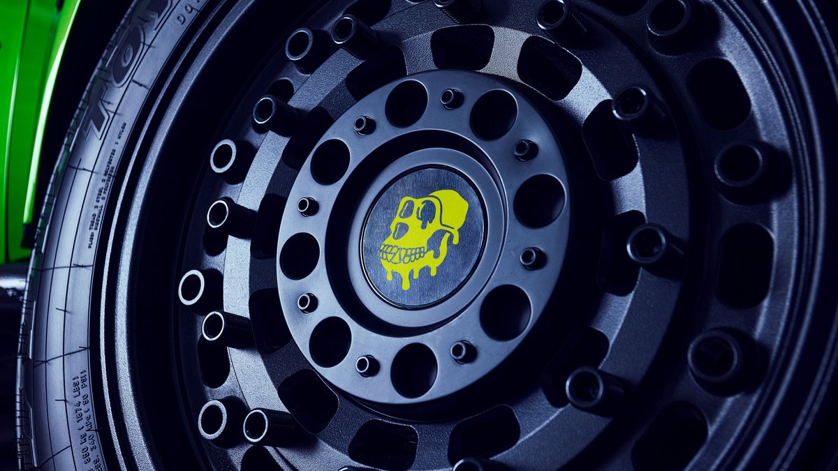 Bored Ape Yacht Club 🍌 tweet media