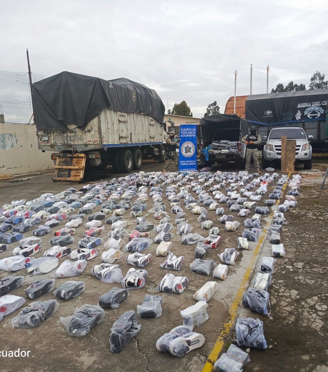 Servicio Nacional de Aduana del Ecuador tweet media