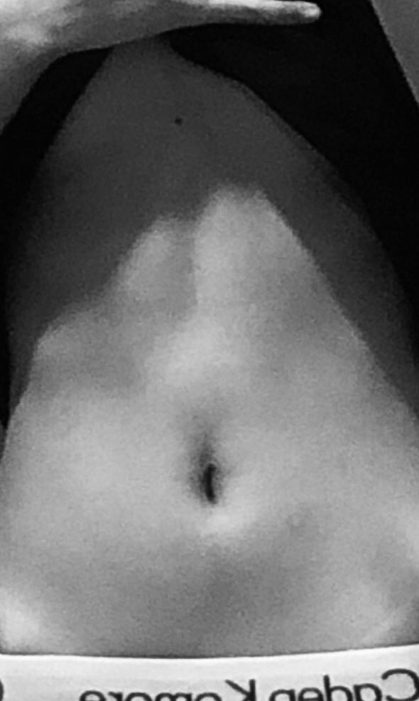 fxn_xx's tweet photo. My body 🐶💦 #ทอม #ทอมดี้ #wlw 
#เรียลทอม #ชอบผู้หญิง https://t.co/uJrz44SpWn