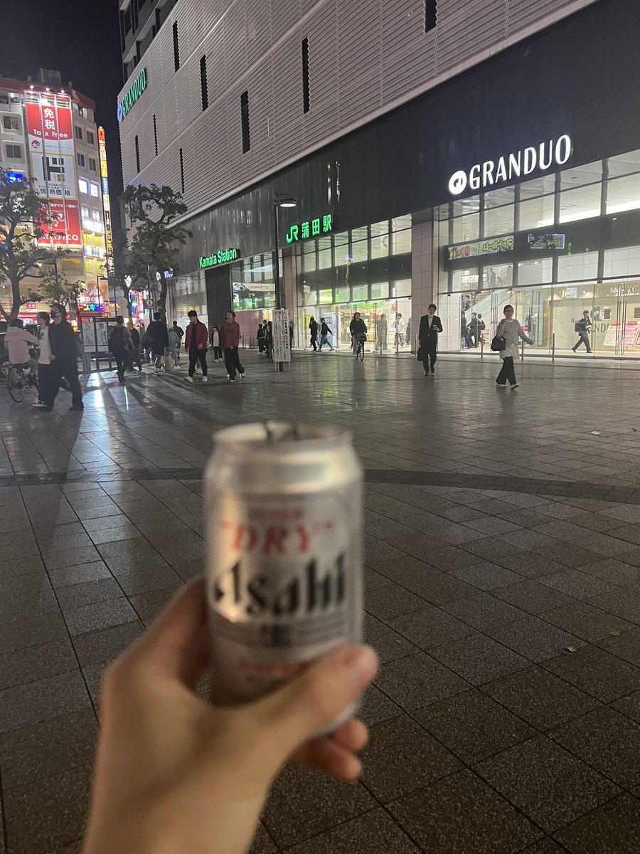 少し前に始めた居酒屋バイト俺が使えなさ過ぎて
店長に「お前をシフトに入れるよりタイミー入れた方がマシ」と言われ、辞めて今コレ。