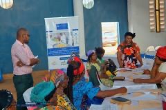 CameroonCepi's tweet image. Women make up 51% of informal sector workers, so we must build trade capacity to help them integrate formal value chains and make free trade a reality for all. #freemarkets #economicfreedom #freetrade #Adamsmith #FreeMarketsinAction