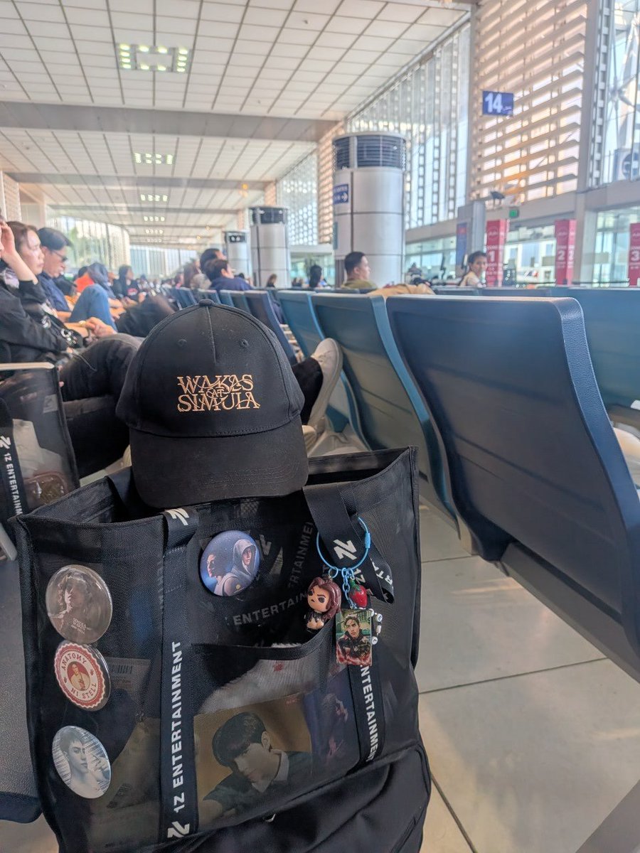 sumire18_SteLL's tweet photo. back to reality na ulit ✈️😞 I'll miss you SB19, SLMT ng sobra! pcd na naman tooooo 😫
#sb19 #WASconcert https://t.co/g9qBXYKXPe