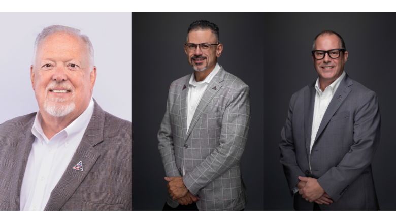 RnRMag's tweet image. @PuroClean is leaning into their leadership, bringing executive and technical voices to major industry events nationwide.

🔗 brnw.ch/21x1KW6

#PuroClean #RestorationIndustry #LeadershipInAction 

Photo Credit: PuroClean