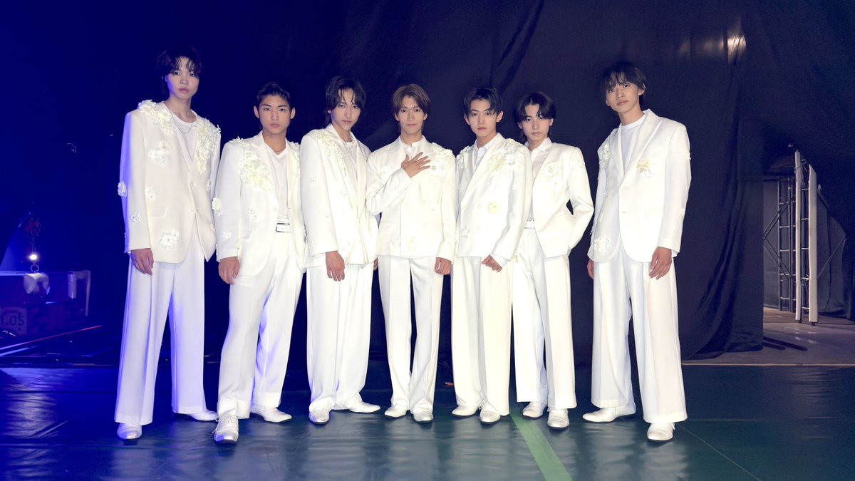 c_7_official tweet picture