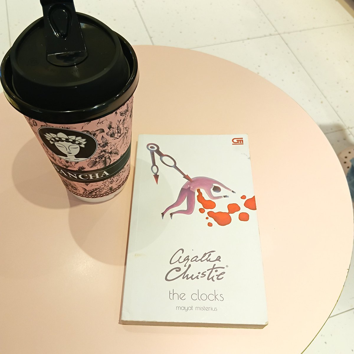 nana🐰 tweet media