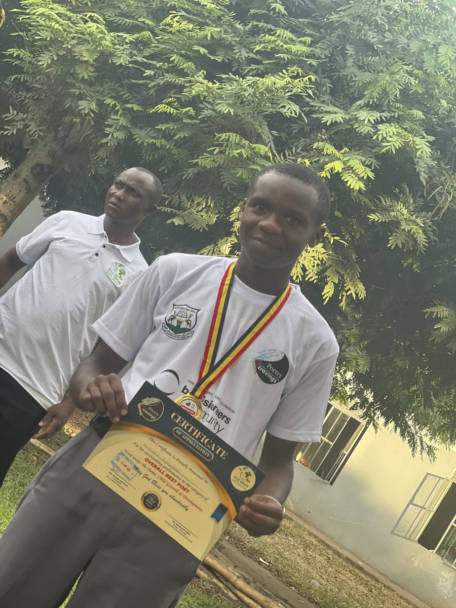MilardMugisha's tweet photo. My name is Mugisha Milard Apipawe. I am a Bevisioneer in Cohort 3, year 1. Yesterday 20/04/2026, I held an warding ceremony for my poetry clubs. Part of my @beVisioneers project is school club poetry. It was so amazing to see the talent that young people have. 🥰😎 https://t.co/XpC9eDjzMu