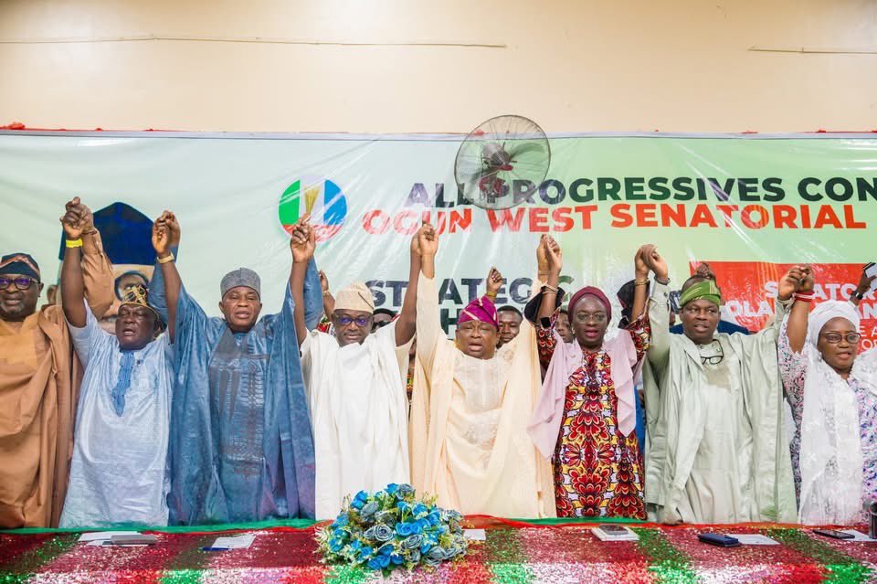 Senator Solomon Olamilekan Adeola YAYI. CON, FCA tweet media