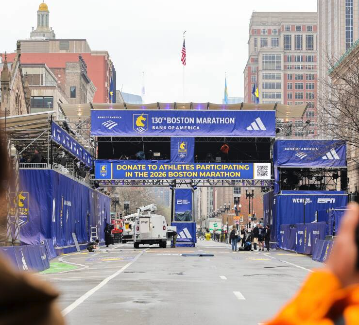 runcolfax's tweet image. Good luck Boston Marathon runners! Enjoy the journey from Hopkinton to the Citgo sign in Boston and turn onto Boylston Street to cross the iconic finish line!

👏 Shoutout to all those representing Colorado! 

#BostonMarathon #RunColfax #Runner #BostonStrong #RunningCommunity
