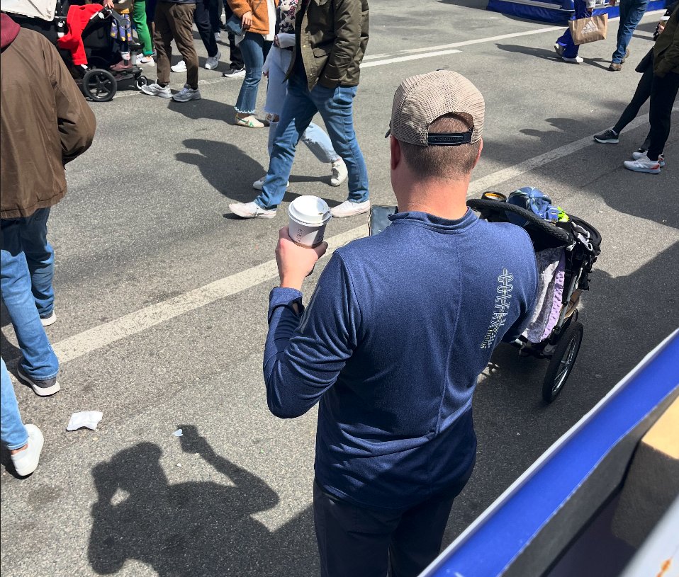 runcolfax's tweet image. Good luck Boston Marathon runners! Enjoy the journey from Hopkinton to the Citgo sign in Boston and turn onto Boylston Street to cross the iconic finish line!

👏 Shoutout to all those representing Colorado! 

#BostonMarathon #RunColfax #Runner #BostonStrong #RunningCommunity