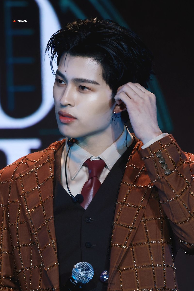 🍅 ᴛᴏᴍᴀᴛᴏ tweet media