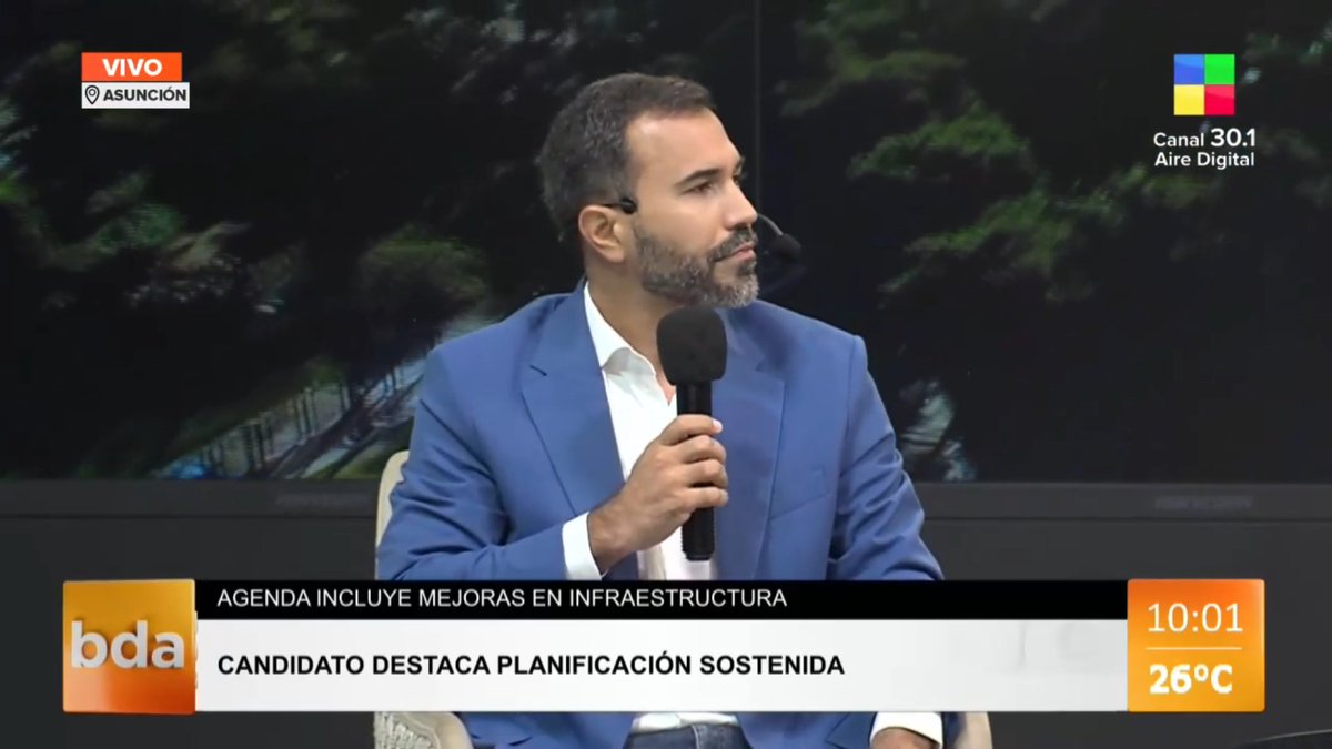 AmericaTVPy's tweet image. 📌 AHORA

El candidato a concejal de Asunción, Cristhian Samaniego, en #BDA.

Tema: Agenda con mejoras en infraestructura para la capital.

📲 Miranos en americatv.com.py/ver-vivo/