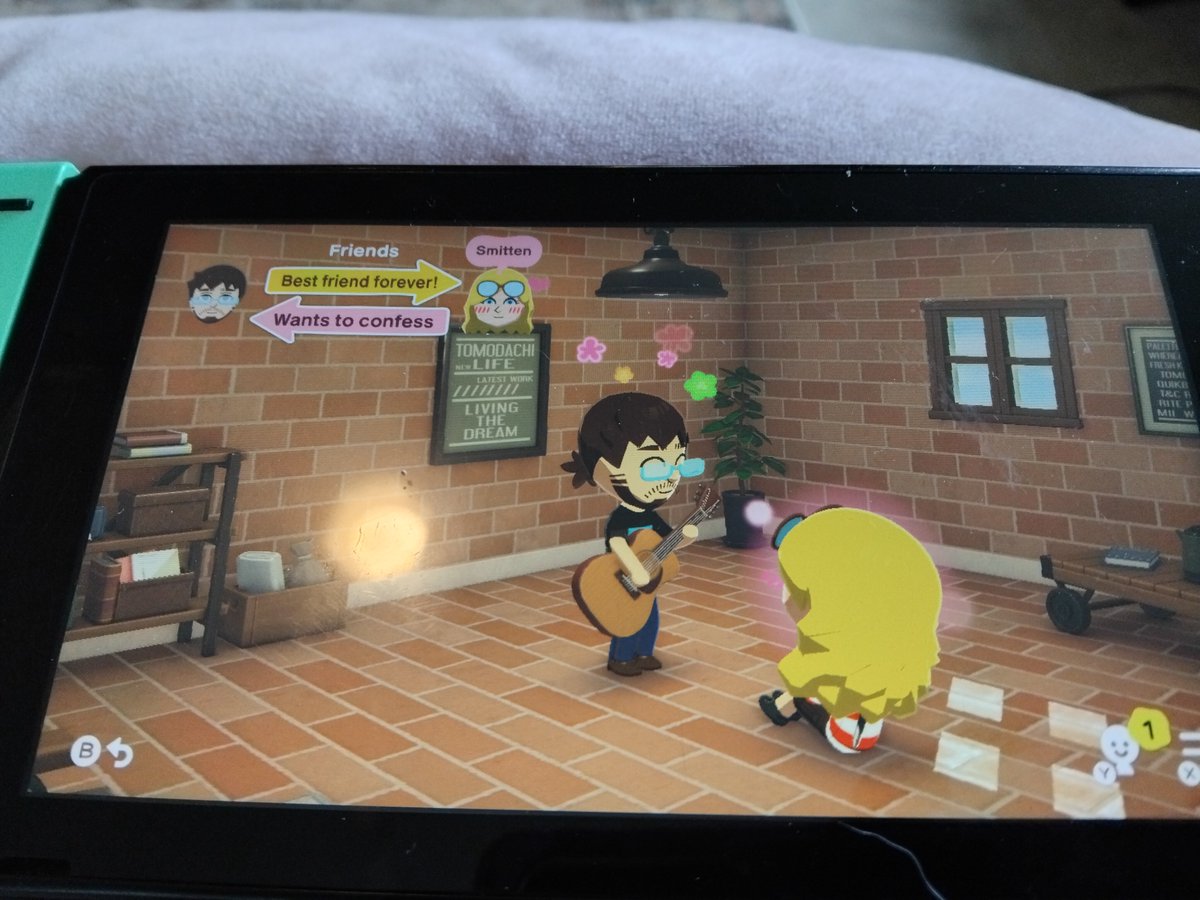 ⋆★ may tweet media