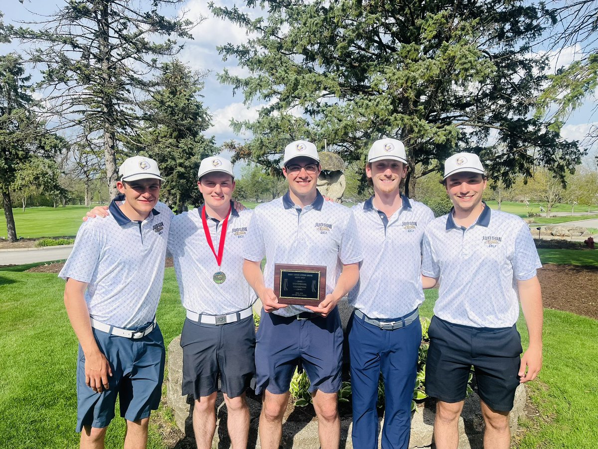 jueaglesgolf's tweet image. Strong finish for the Eagles 🦅

The men’s team takes 2nd place at the St. Xavier Invitational ⛳️

 #GoEagles #judsongolf