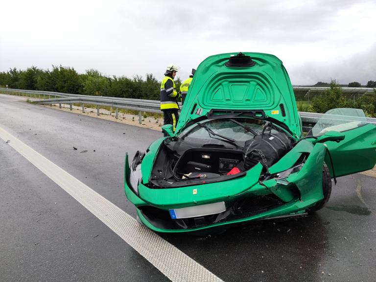 😂😂😂 chama o reboque!!!