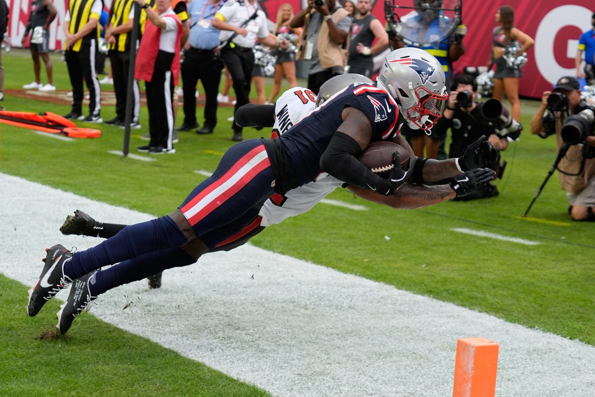 BridgingFoxboro's tweet image. Moments.
#ForeverNE
#NEPats