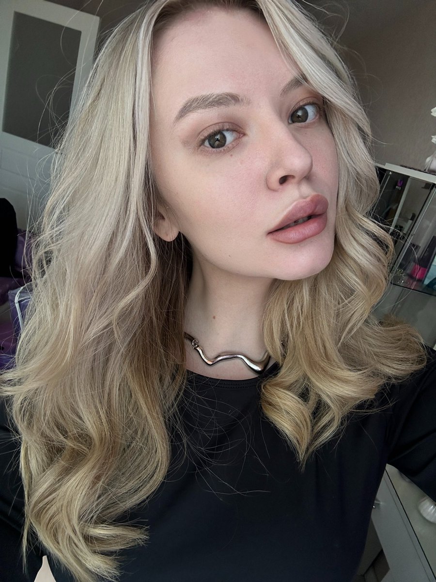 многоокое tweet media