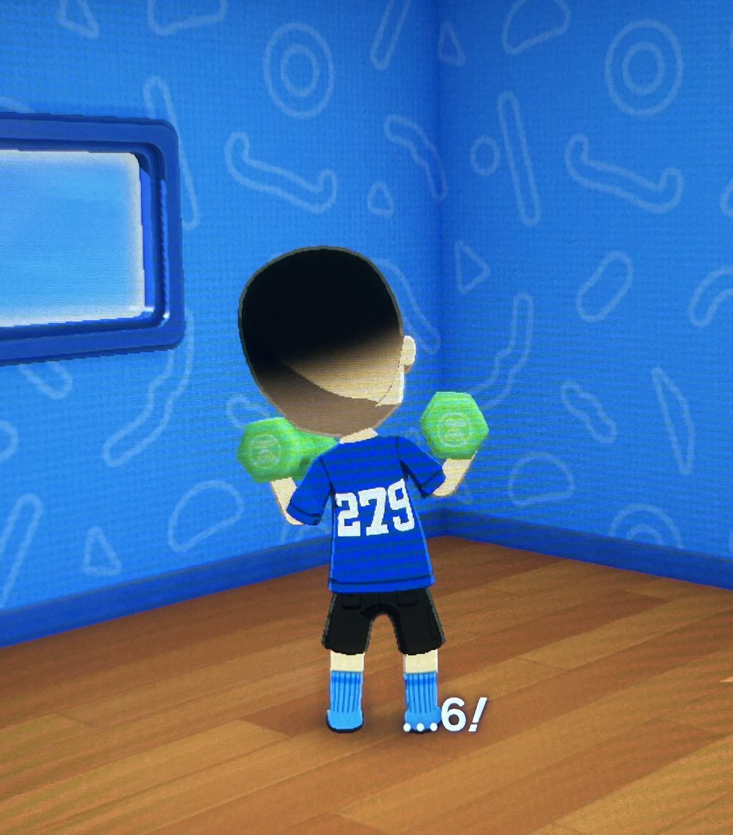 つなぐ選手トモコレの中でも筋トレに勤しんでる