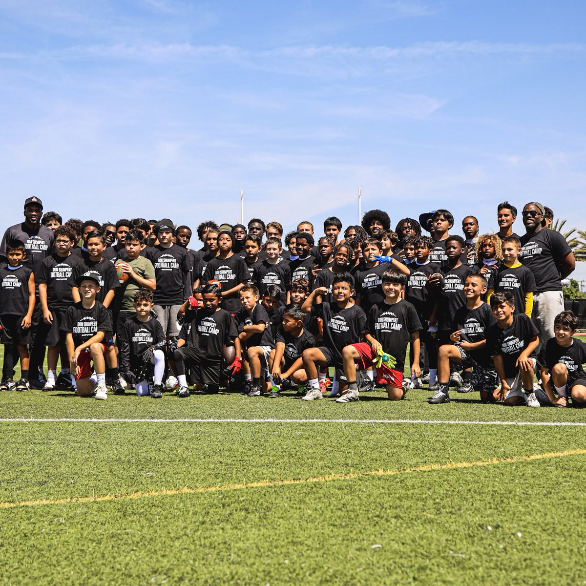 CoachShump's tweet photo. Don Shumpert Youth Skilled Football Camp was epic! A very competitive day with some high quality training. Los Angeles / Orange County CA, make sure you tap in this summer for the next camp! https://t.co/v7GRaGGYv5