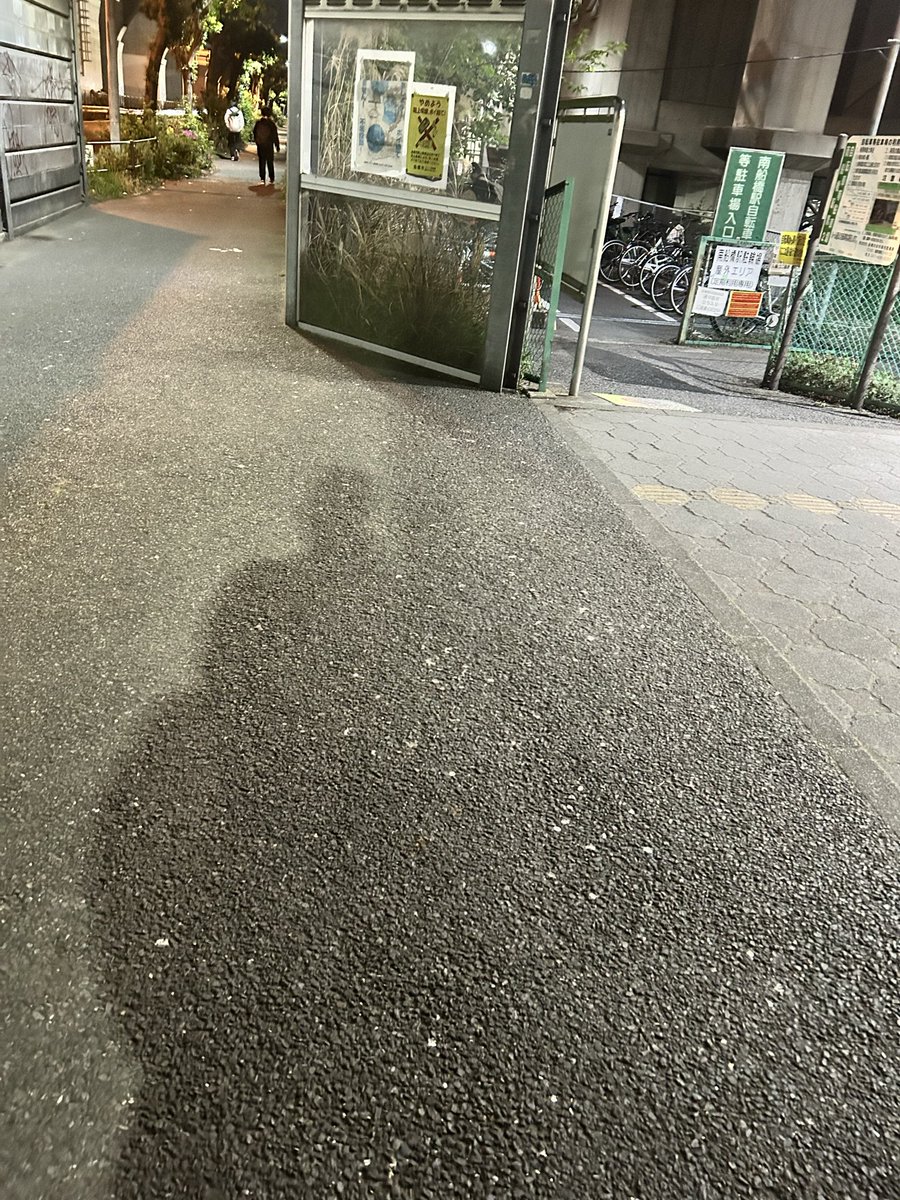 TachiNomi1972's tweet photo. 今日は酷い。。
日曜日明けやからしょうがないとはいえ、、

ららぽーととヤマトの従業員連中、、
何とかならんかな、、 https://t.co/E7M0TElCJd