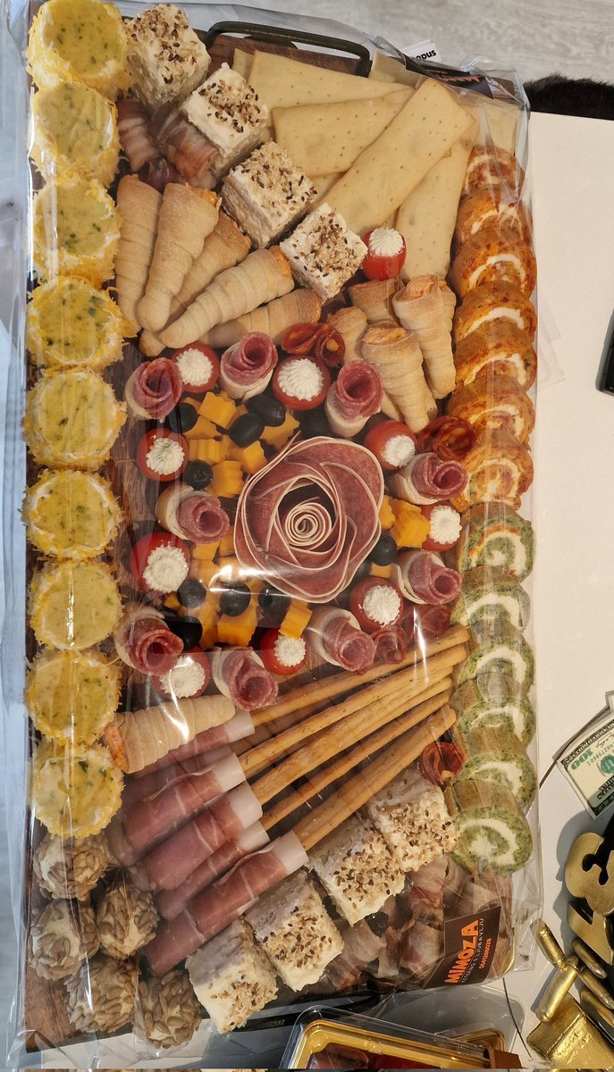 MyMoonKa tweet media