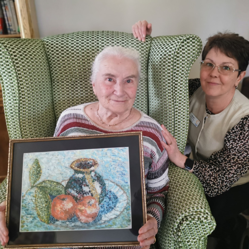 CareTalkMag's tweet image. Care home creatives embrace World Art Day 🧑‍🎨🎨🖼️-bit.ly/4cElz3C

#Art #Creativity #CareHome