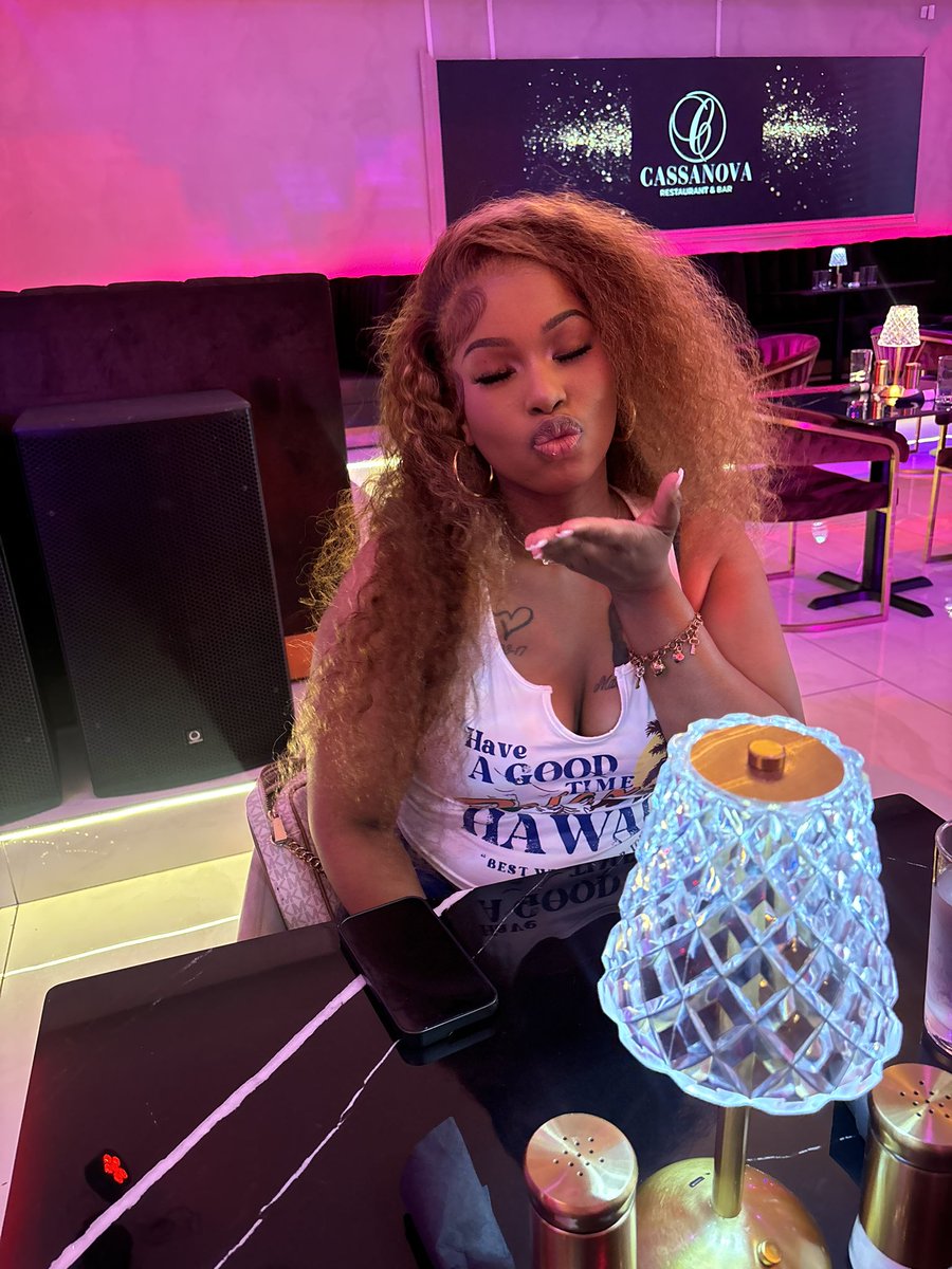 Qualaaa✨💕 tweet media