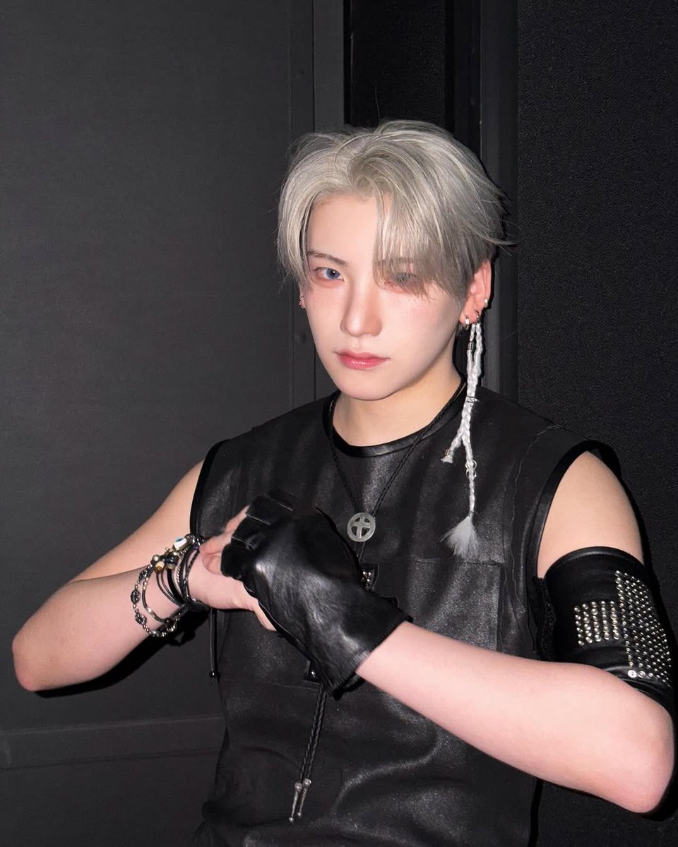 냐냐♡ྀི tweet media