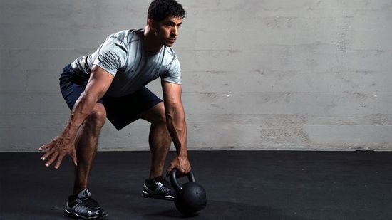 LAMuscle's tweet image. Try This 10 Minute Single Kettlebell Workout
Build Muscle &amp;amp; Lose Fat Fast
lamuscle.com/knowledge/lose…
#kettlebell #workout #fitness #gym #training #losefat #weightloss #norateen #block