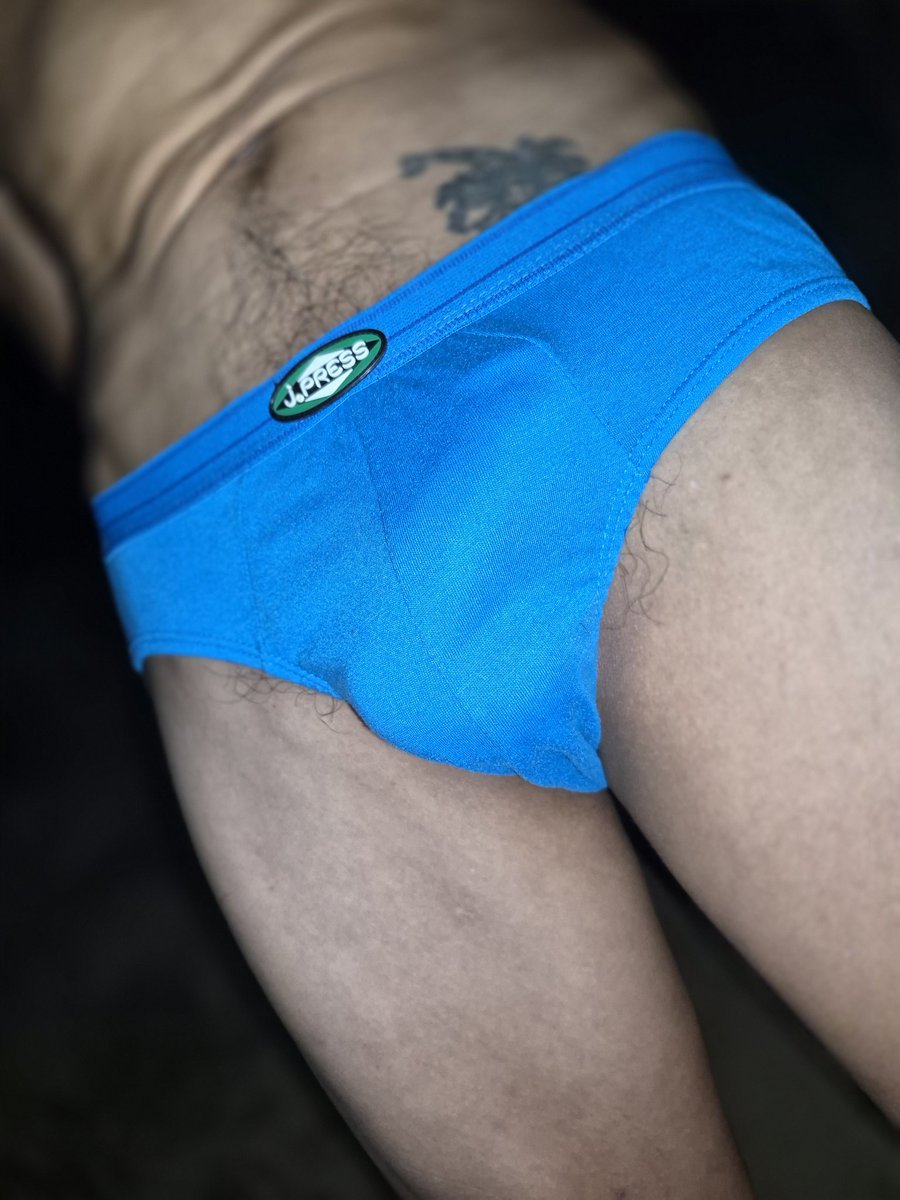 ชอบผู้ชายใส่เกงในบ้านๆ tweet media