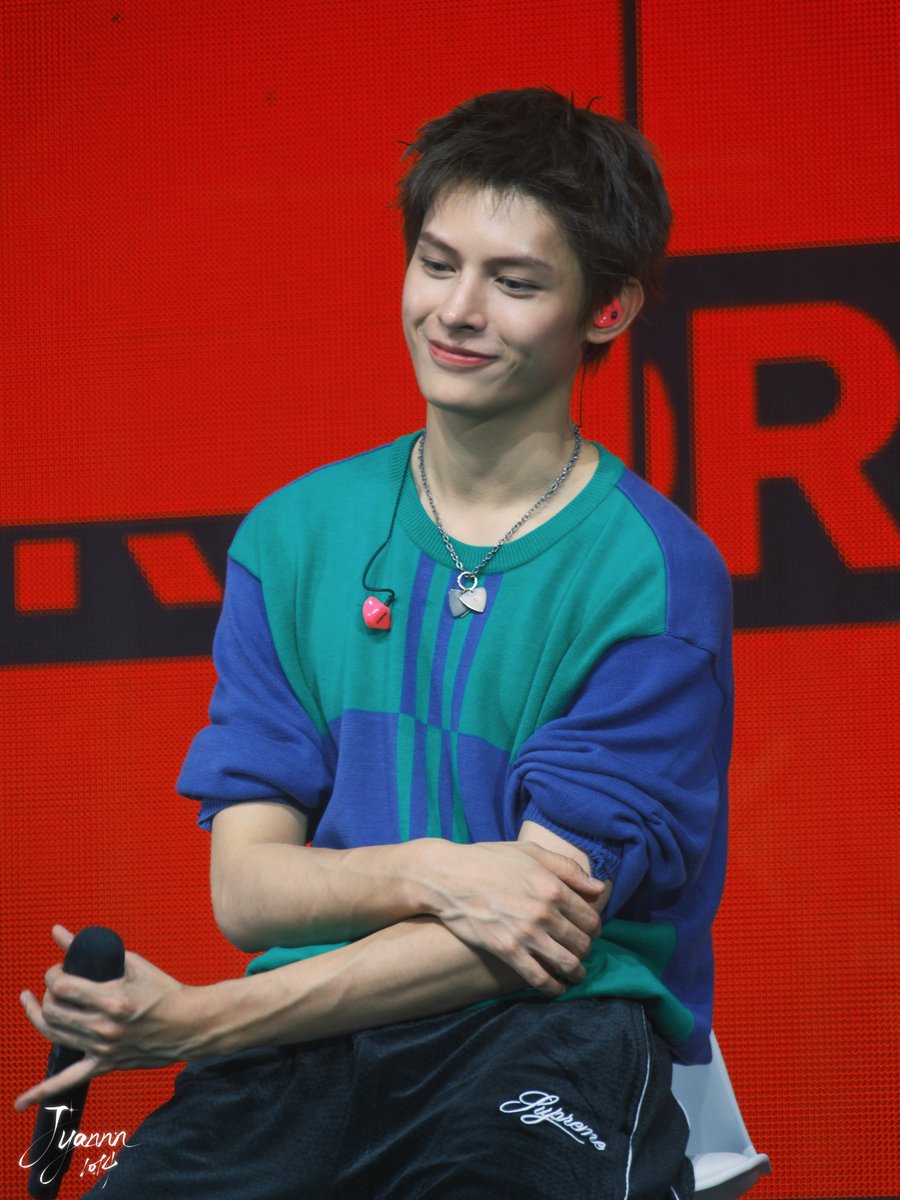 Jyannn_1014's tweet photo. 260420
REDRED Release party

#제임스 #JAMES #趙雨凡
#CORTIS #jamescortis #코르티스 https://t.co/0IpiE70pLU
