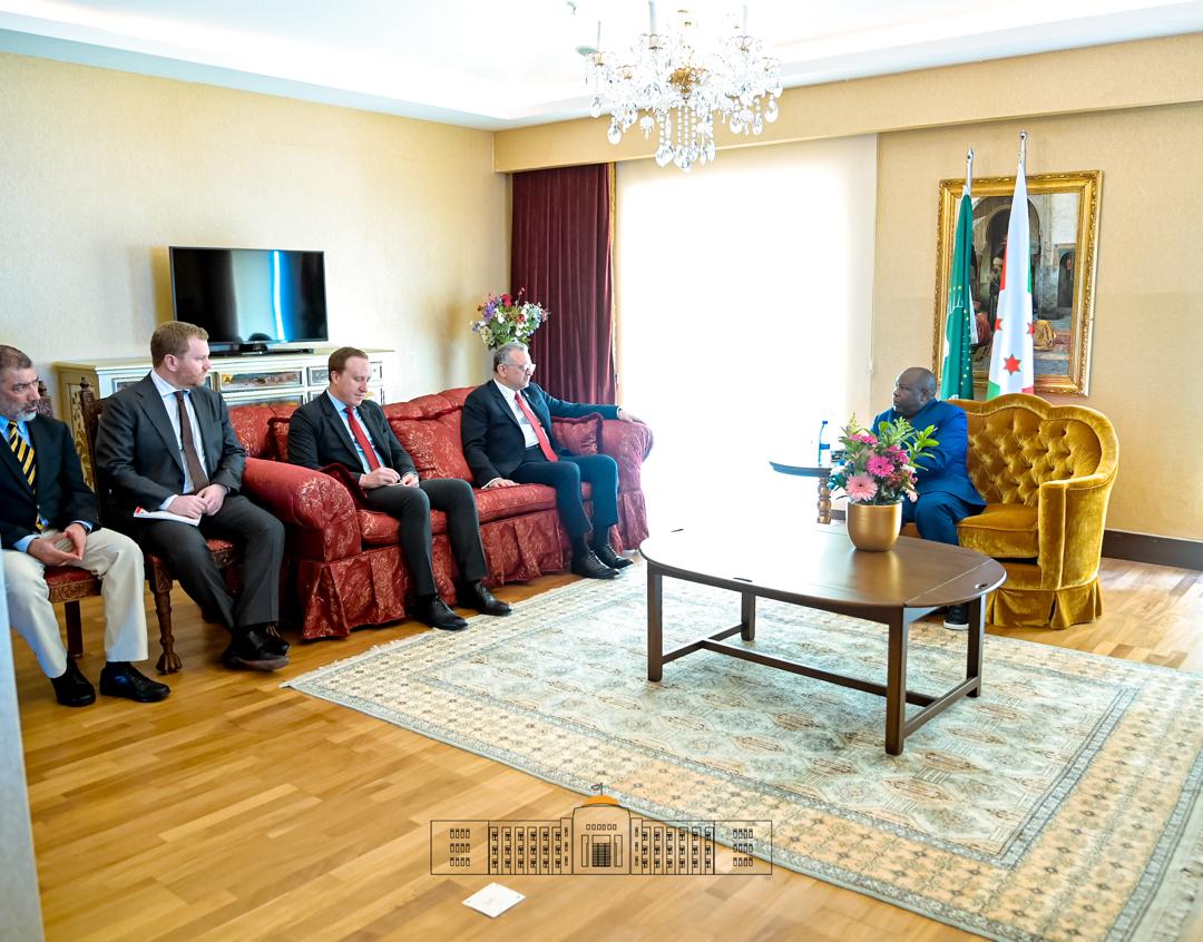 NtareHouse's tweet image. SE @GeneralNeva a reçu en audience, en #Türkiye, M. Massad Boulos, Conseiller principal de @POTUS chargé des Affaires arabes et africaines. Ils se sont entretenus sur les questions concernant les secteurs économiques dans lesquels intervient ou entend intervenir l'Etat américain