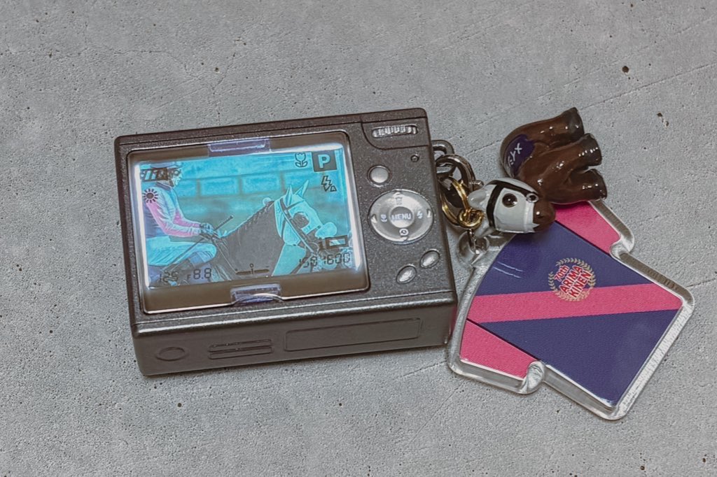 なで肩 tweet media