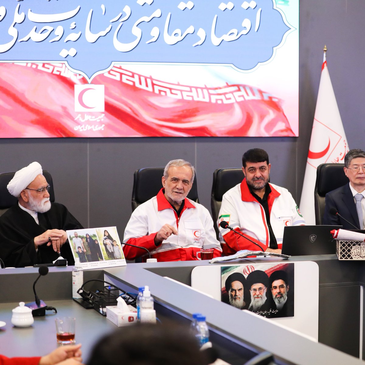 ساسان tweet media