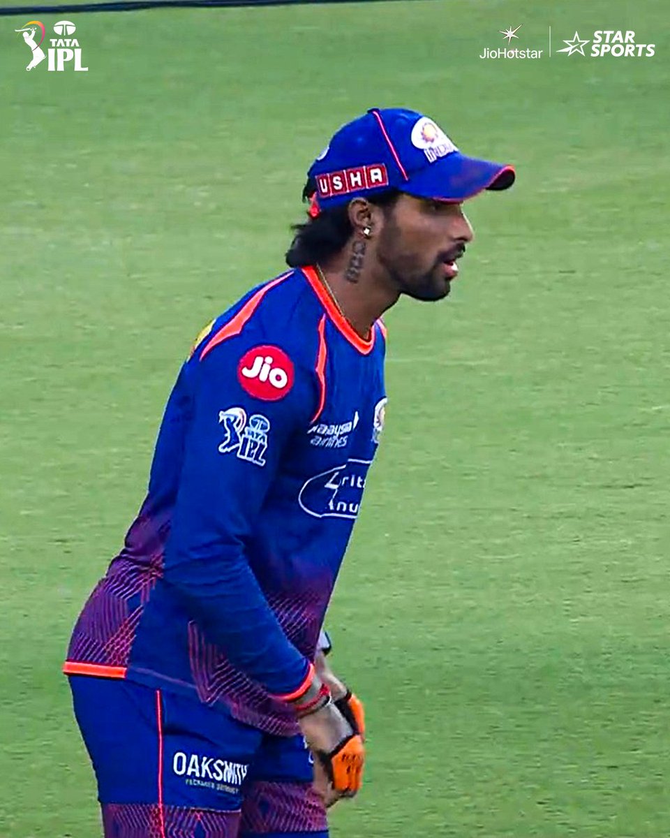 StarSportsIndia's tweet image. Preparations hitting top gear in Ahmedabad! 🔥

#GT &amp;amp; #MI are locked in and ready for a high-stakes showdown 👊

#TATAIPL 2026 | #GTvMI | LIVE NOW 👉 hotstar.onelink.me/UsKp/arj3zg9p