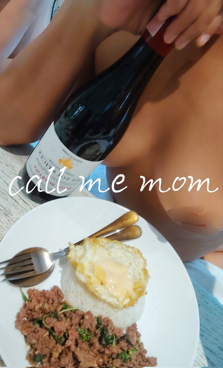 Call Me Mom tweet media