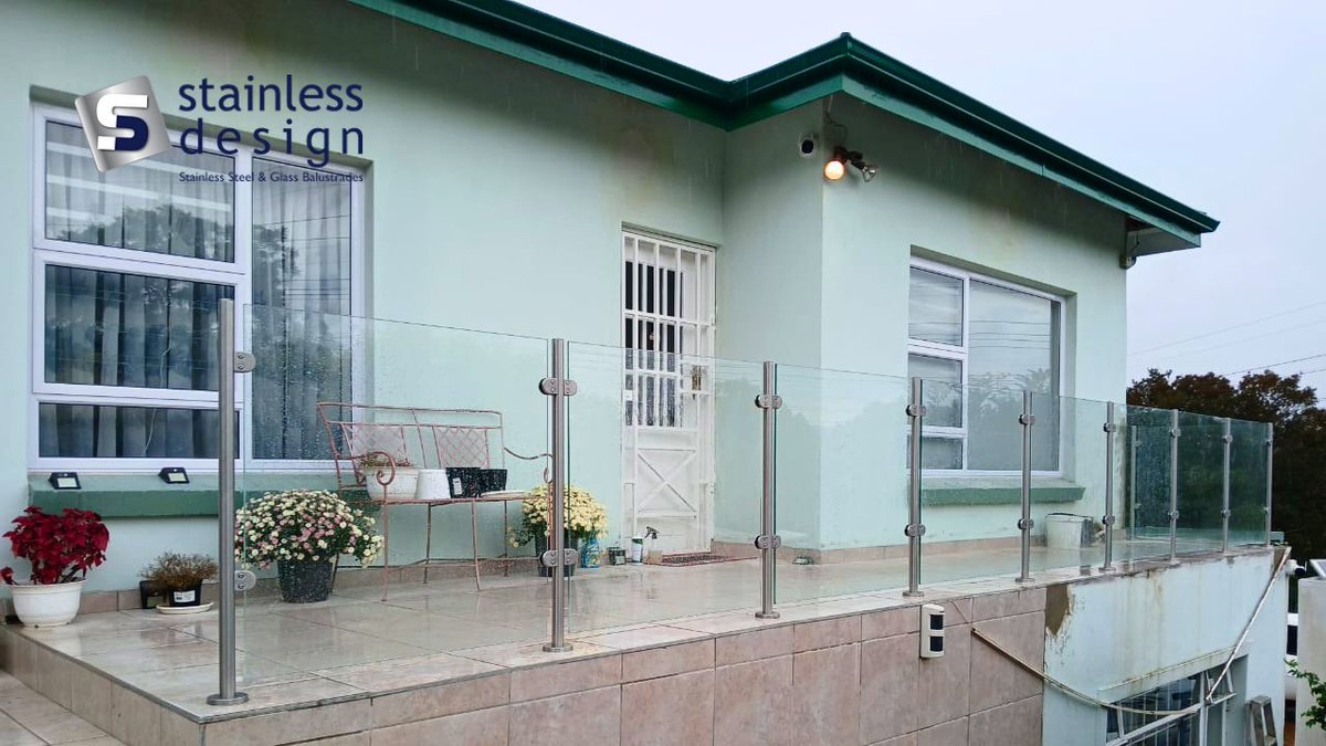 StainlessInfo's tweet photo. Sleek glass pressure bracket balustrade installation ✔️

Locally manufactured quality you can trust.

📞 080 111 1012
📧 info@stainlessdesign.co.za
🌐 https://t.co/Z44ZRkMXcv

#GlassBalustrade #ModernDesign #BalustradeDesign #SafetyWithStyle #LocalManufacturing https://t.co/MuFH33jS4q