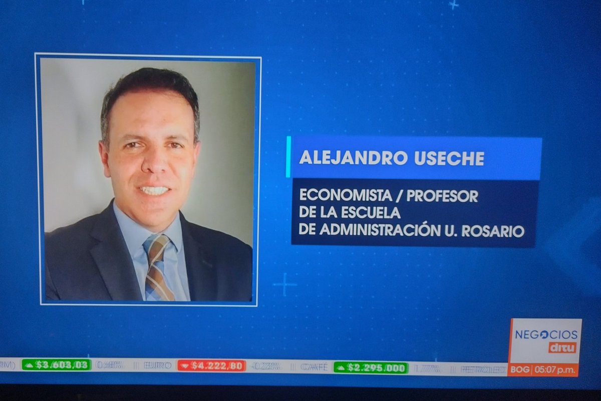 aj_useche's tweet photo. Coyuntura y perspectivas del dólar: gracias Caracol TV por invitación a Cara a Cara Económico, dirigido por @VictorGrosso Análisis con Laura Fajardo de Acciones&amp;Valores.  
Disponible en @Ditu_Tv abril 15 #NegociosDiTu @urosario @admonurosario @rosariogsb #LaEscuelaEnMedios https://t.co/7jfQReEXwX