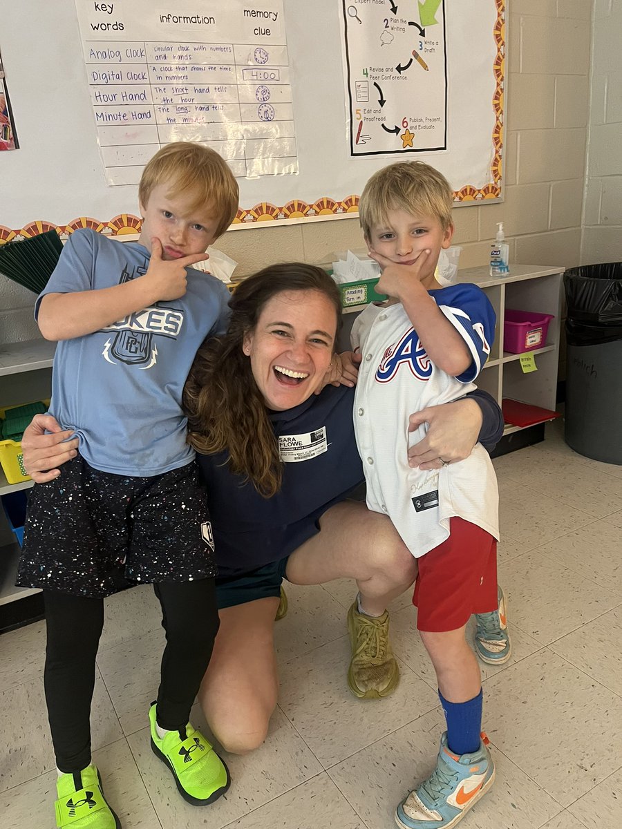MrsKeithRNE's tweet photo. Mystery reader! #Rnegreatthings https://t.co/DEFPiBCnGS