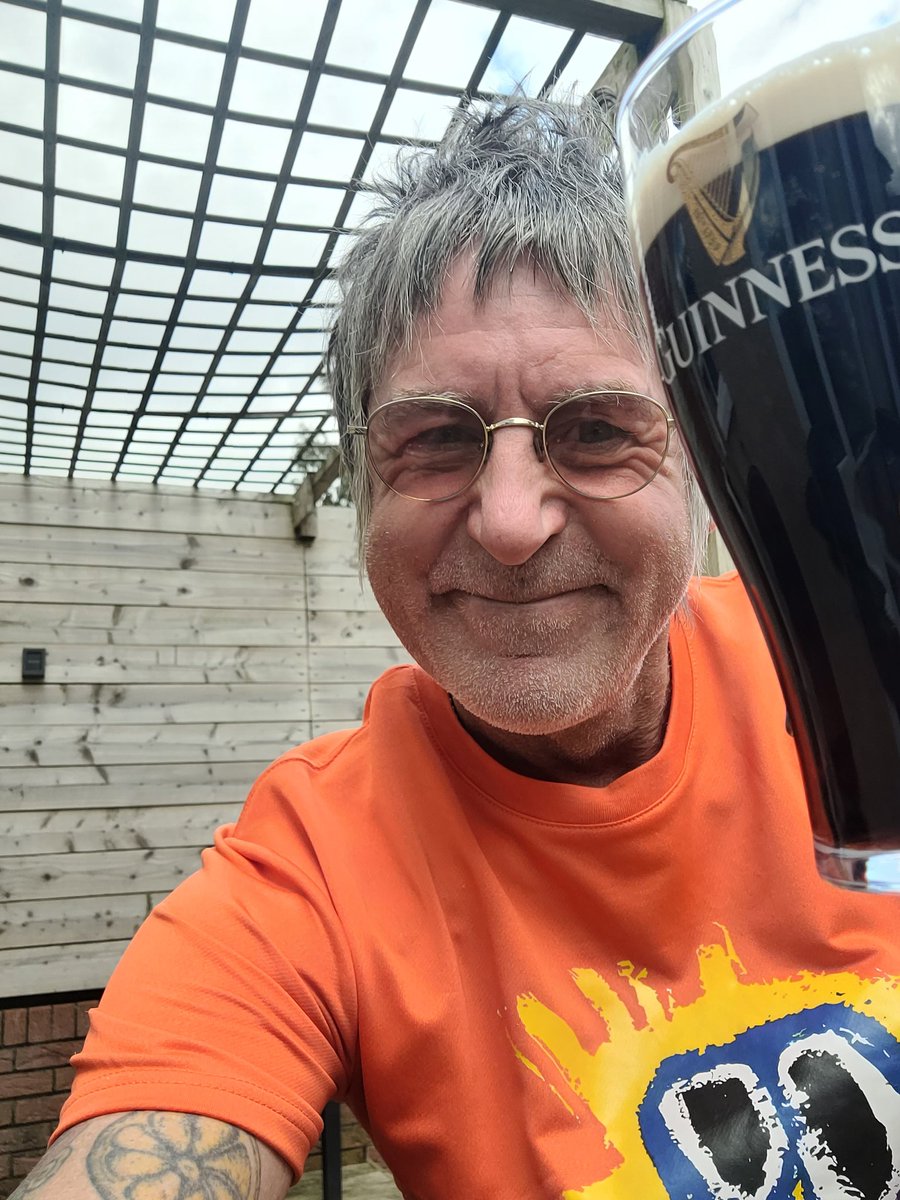 Seany Barr tweet media