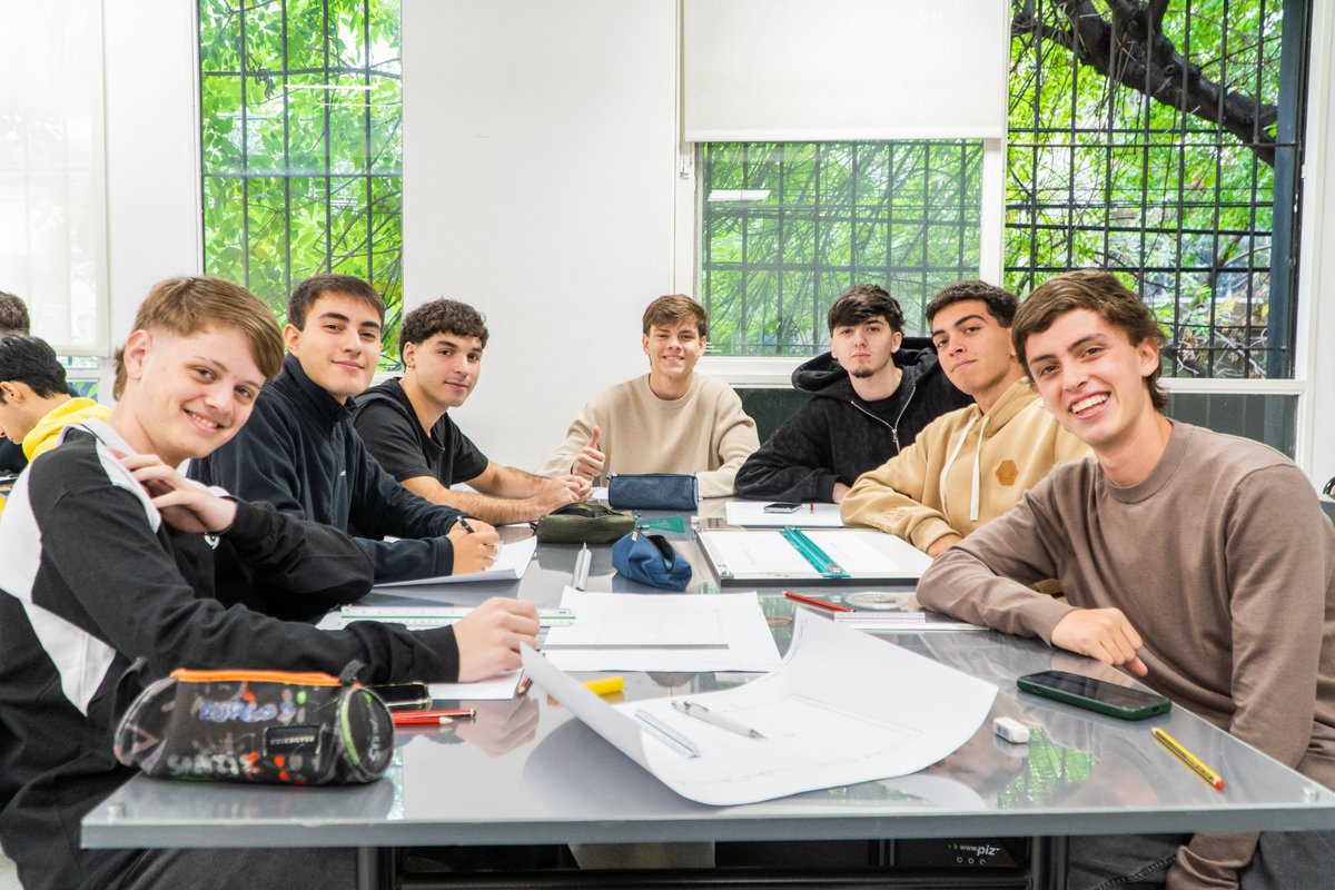 ¿Estás pensando en estudiar #Arquitectura? 👷‍♀️👷‍♂️
Participá de una reunión informativa y conocé todo sobre la carrera: plan de estudios, modalidad de cursada y todos los beneficios de ser parte de la #ComunidadUP. 

Registrate acá 📲 palermo.edu/reuniones