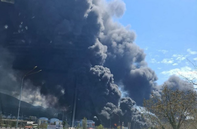 𝑬𝒗𝒆𝒍𝒚𝒏𝒆 𝑳 🇫🇷 🇺🇦 🇪🇺 tweet media