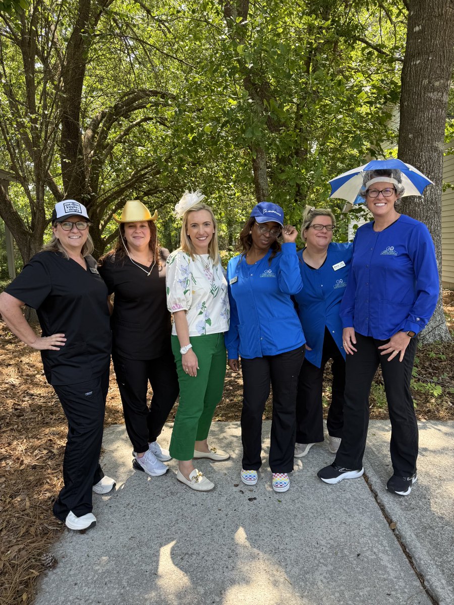 grossoortho's tweet image. Reminiscing on the fun that wrapped up Grosso Spirit Week. 😄🎉

Silly Hat and Hair Day last Friday was the perfect way to end a week full of laughs, creativity and team spirit. We love celebrating together at Grosso Orthodontics. 🦷✨

#GrossoOrthodontics #SpiritWeek