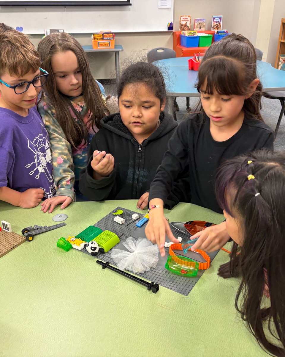 ColumbineES's tweet image. First graders practiced teamwork as they worked with different supplies to design a nest for a book character. After working as a team, they were excited to share their ideas with the class.
#StVrainAdvantage
#StVrainStorm
#PublicSchoolAdvantage
@SVVSDsupt
@KarlaAllenbach