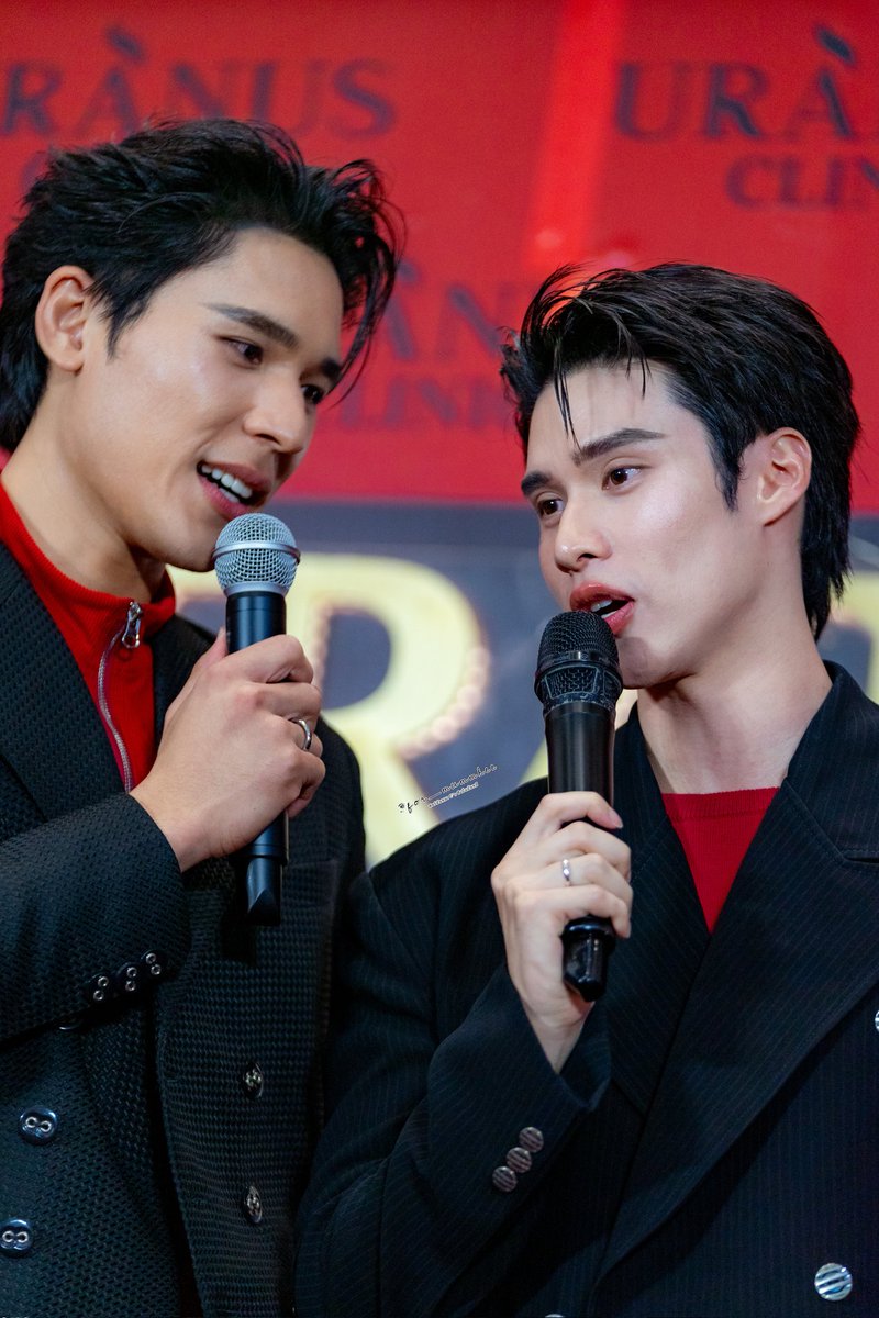 เหมือนหลุดออกมาจากโปสเตอร์หนังรักเกิ๊น 💘

CELEBRATE URANUSCLINIC X PEARLPEAK

#PearlPeakXUranusClinic
#pearlpeak #เพิร์ลพีค