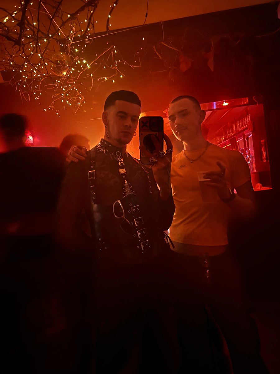 𝔻𝕖𝕔𝕝𝕒𝕟 tweet media