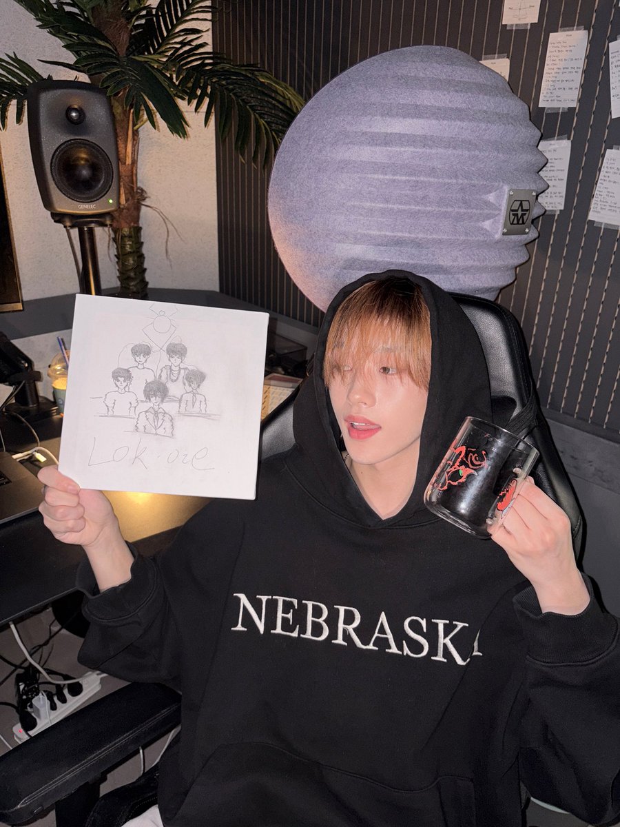 AM8IC_MEMBER tweet media