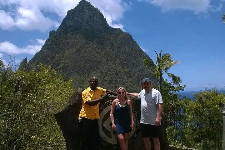 stlutaxiandtour's tweet image. Discover the magic of St. Lucia—Pitons &amp;amp; hidden gems with reliable Taxi &amp;amp; Tour services! Book safe, friendly &amp;amp; hassle-free taxi tours today.

#vacationrental #saintlucia #caribbean #vacation #stluciantaxi #stluciaisparadise