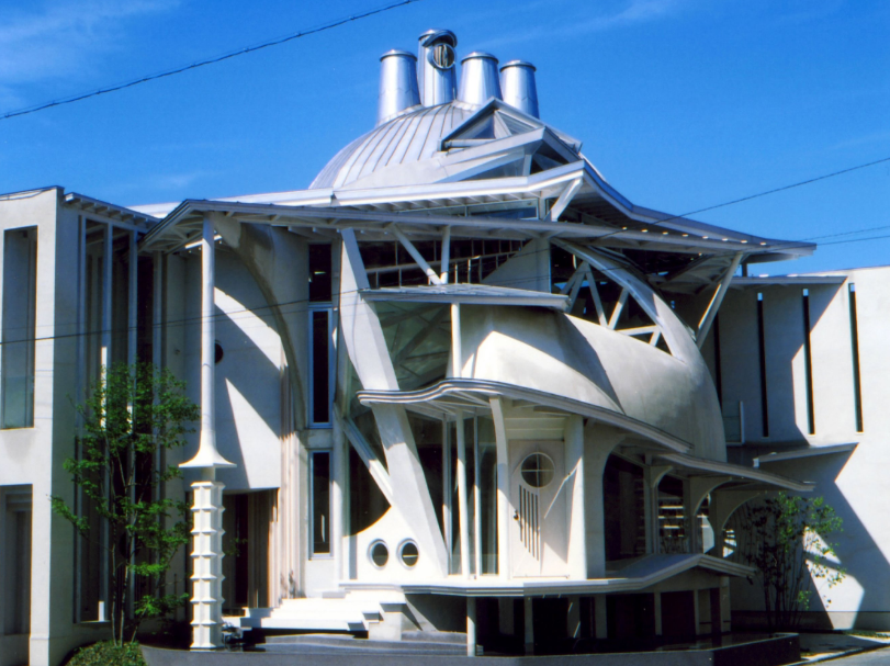 SubicHotel's tweet image. ブロック塀は後から設置されたようだ。

建築家の意図からすれば最初のままの方が良かったかも知れない。
今は色んな人が住宅前の道路を通るから必要だったんだろな。

＃Japan　＃architect