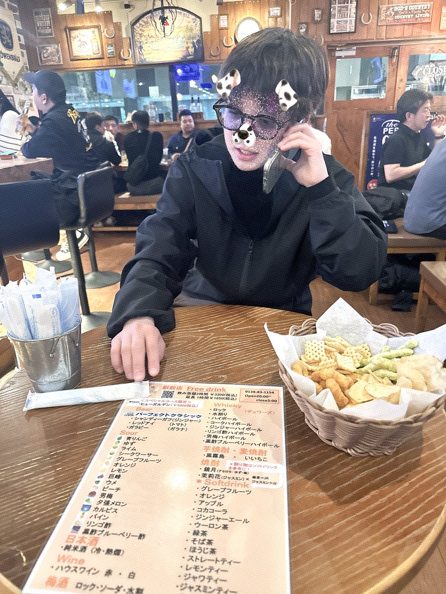 Say -ｾｲ- tweet media