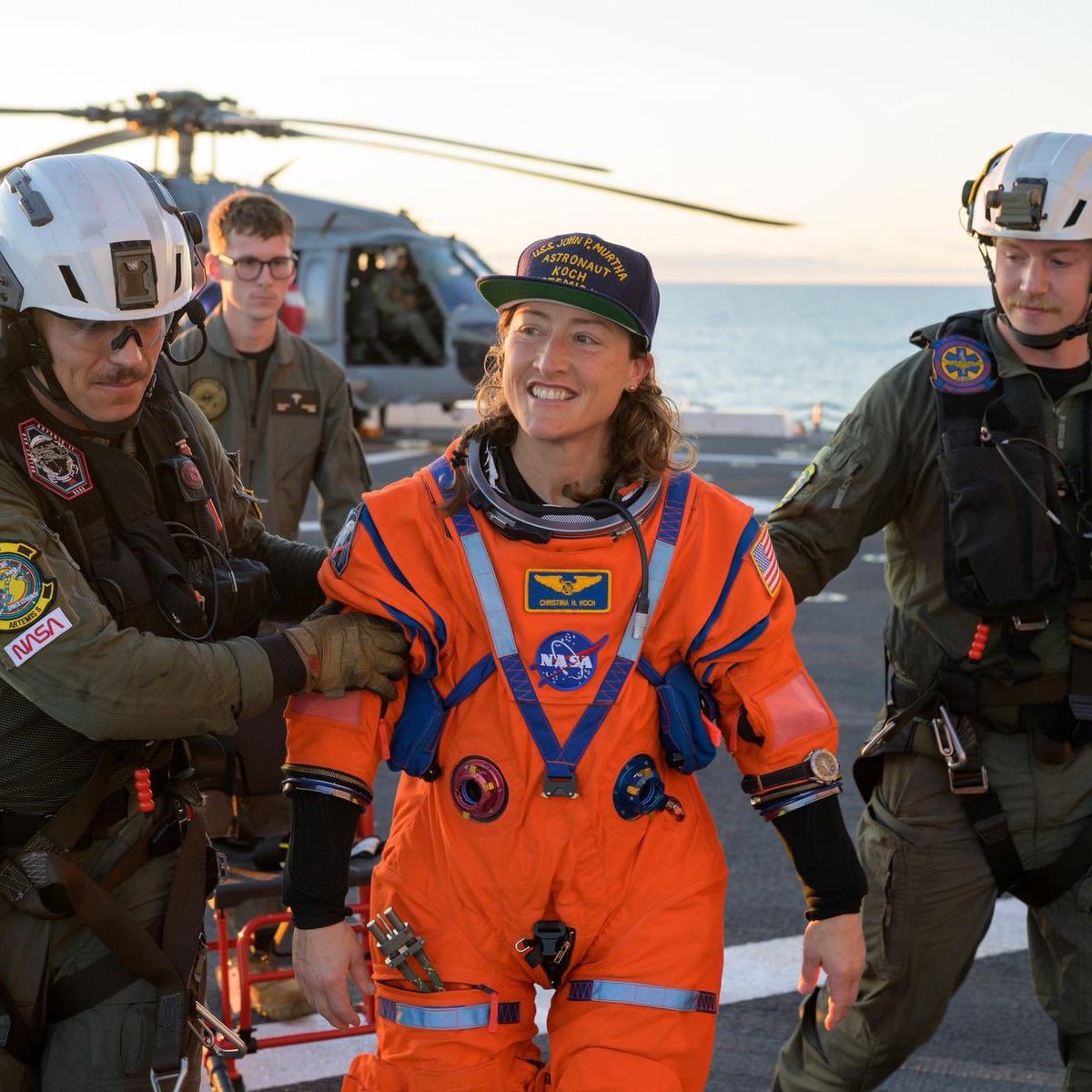 zee ᯓ★ tweet media